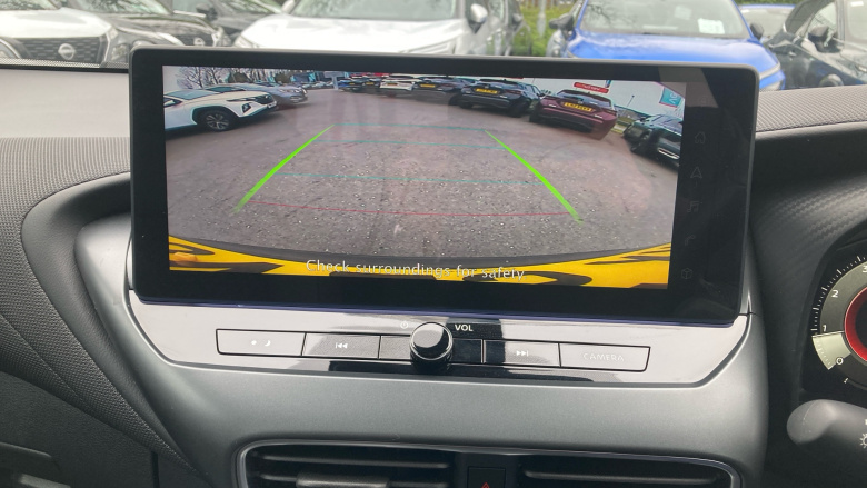 Nissan Juke 1.0 DiG-T N-Connecta 5dr Petrol Hatchback